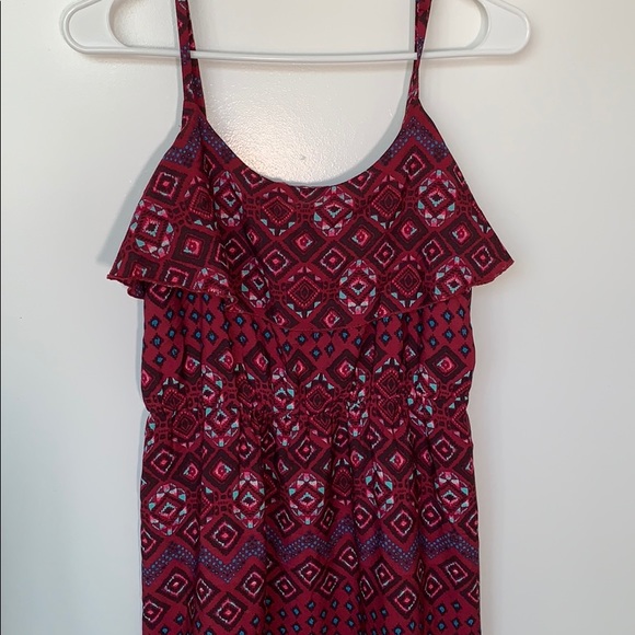 3x$15 CHARLOTTE RUSSE Geometric Aztec Print Burgundy Maxi Dress Size Medium - Picture 3 of 10